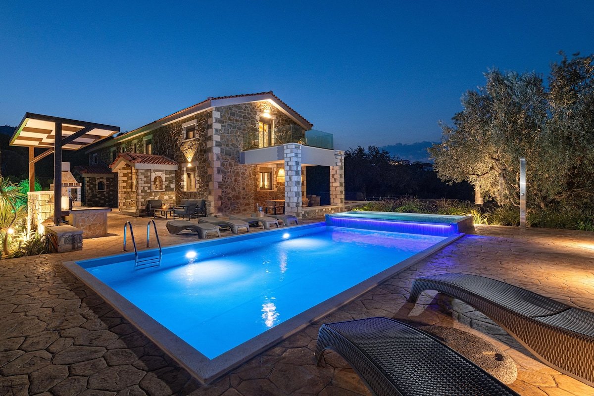 Villa Antheia gallery image 2