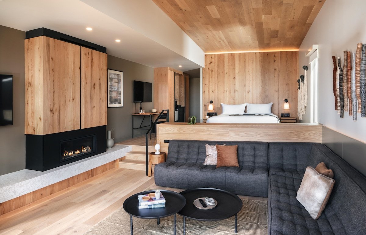 Luxury Bungalow w Hot Tub at Brasada Ranch (21+)