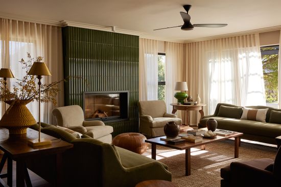 20250905 Colmant S21 Downstairs Lounge 025 Rt