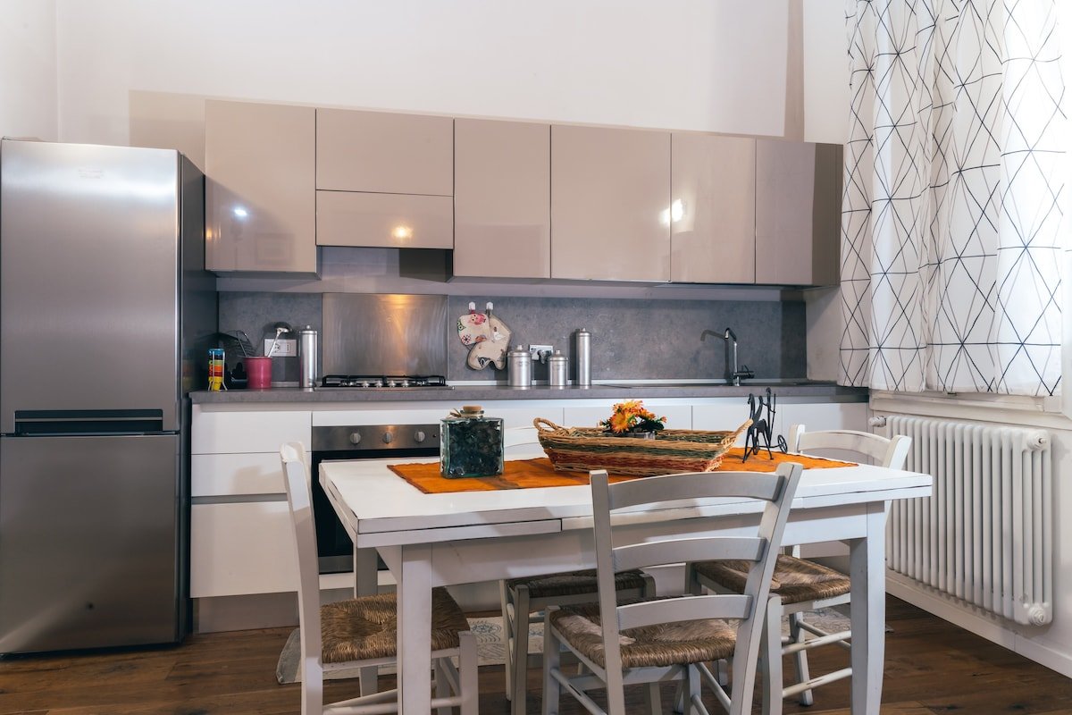 Near the Duomo gallery image 3