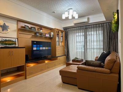 *New* Spacious 3BR Taipei Main Station Unit