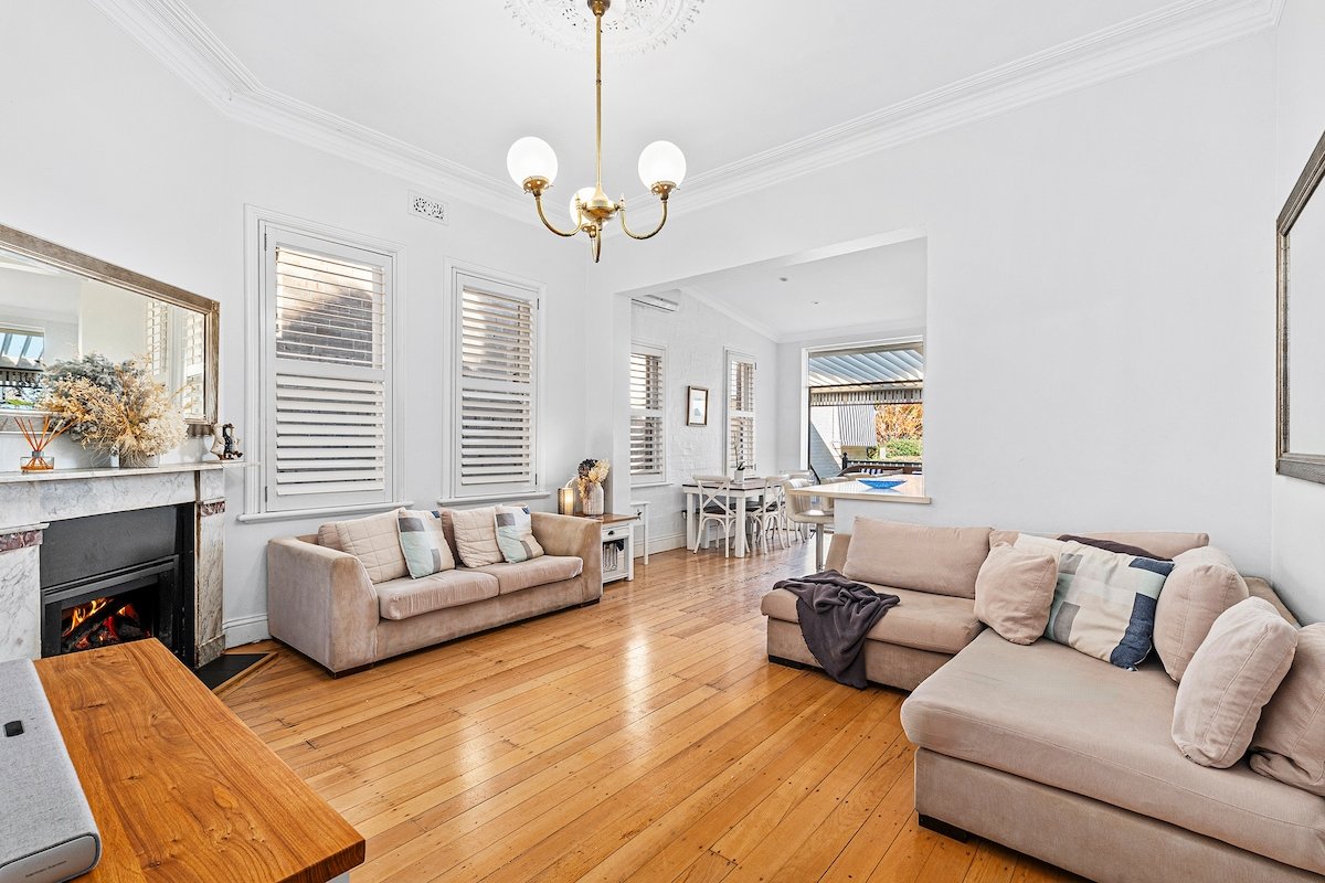 Beautiful home in heart of Mosman &stroll to beach gallery image 3