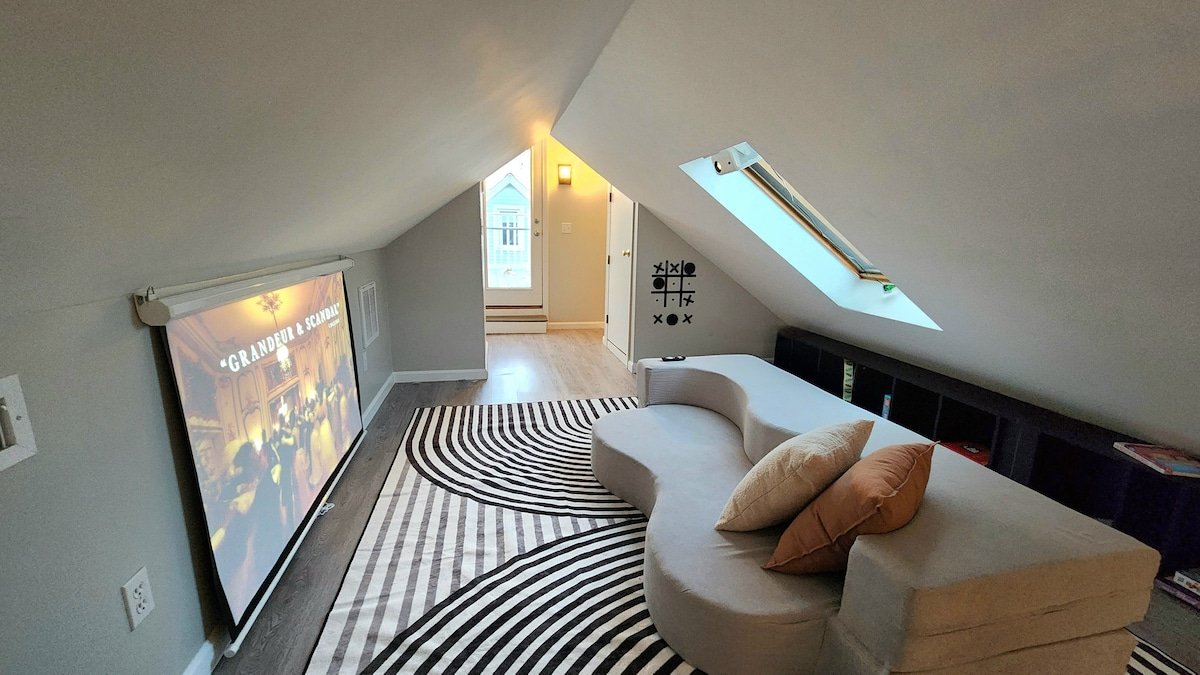 Duplex Rooftop MIT/Kendall/Harvard 2 FREE Parking! gallery image 5