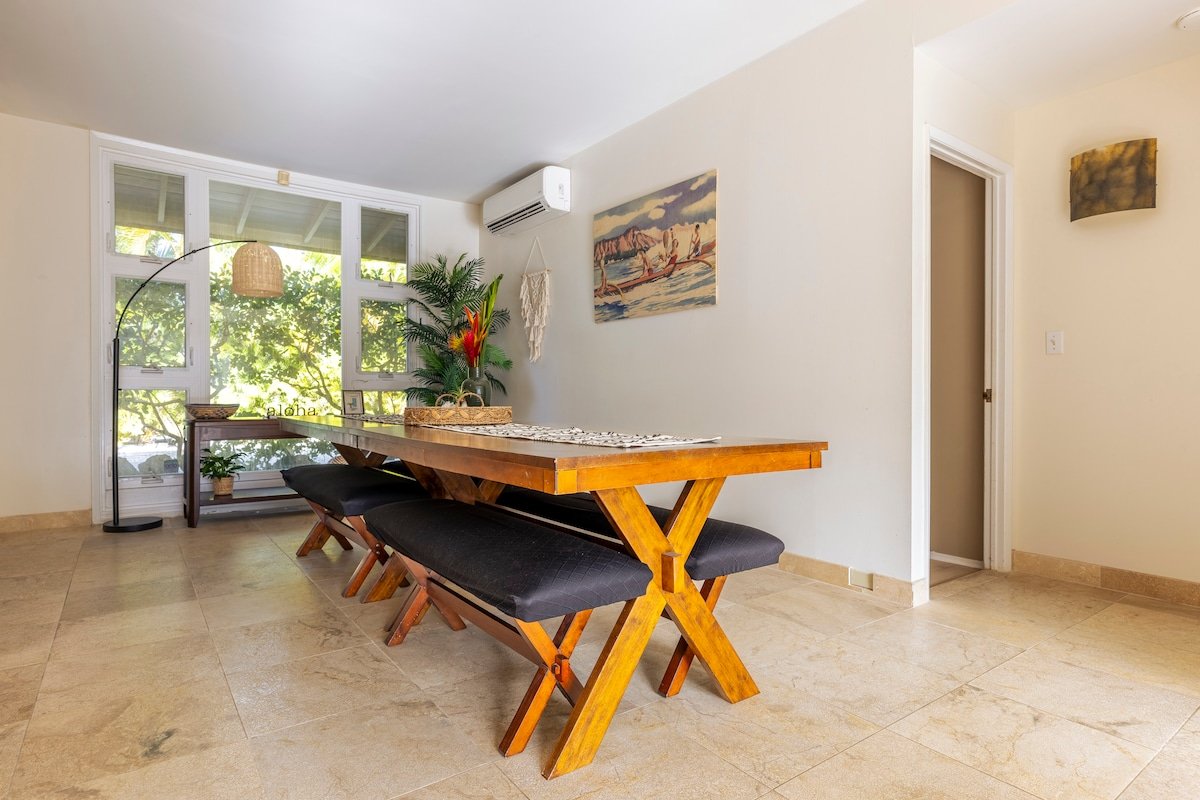 Large Kailua Beach Home – Steps To The Beach! gallery image 4