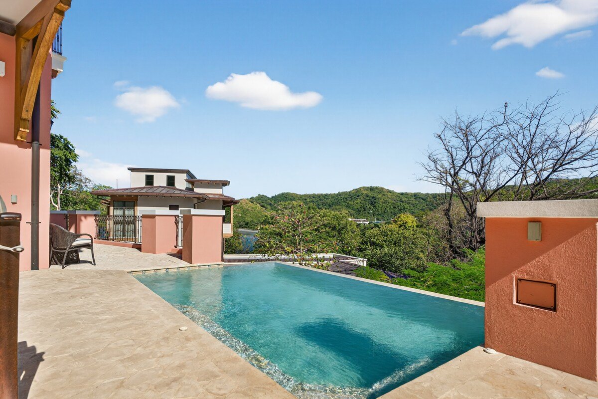 Oceanside Villa With Pool & Terrace -Casa Pacifica gallery image 2