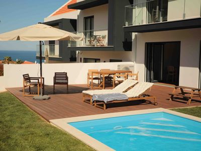 Villa with private garden & pool & sea view