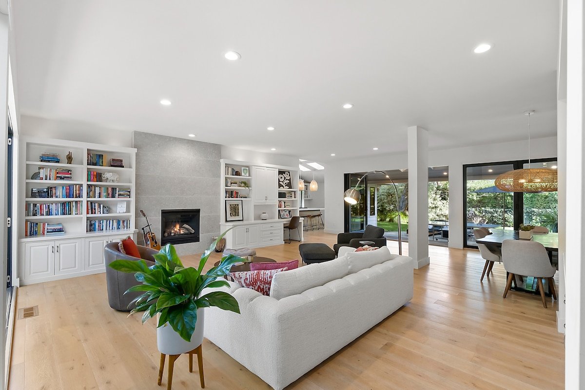 Menlo Park Luxe Modern Haven gallery image 2