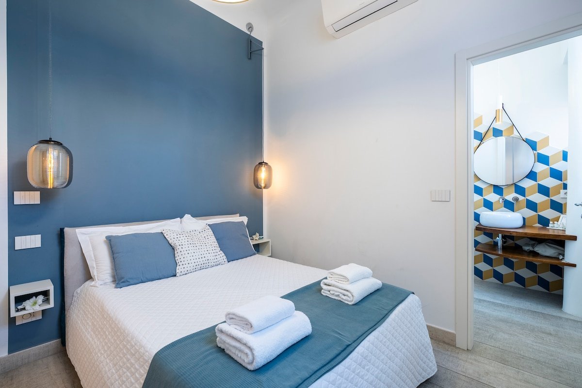 La Domus Firenze [Garage] 5’ from Duomo & Station gallery image 3