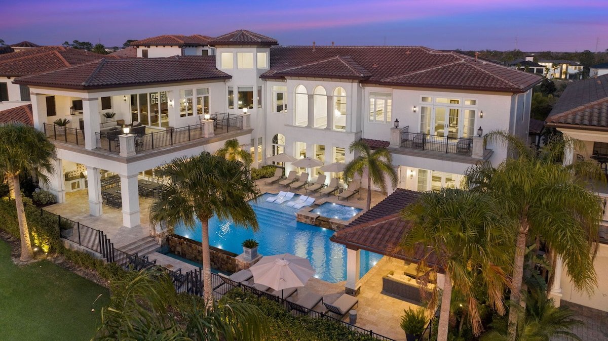 Legends Palace: Private Bowling, Theater, Arcade