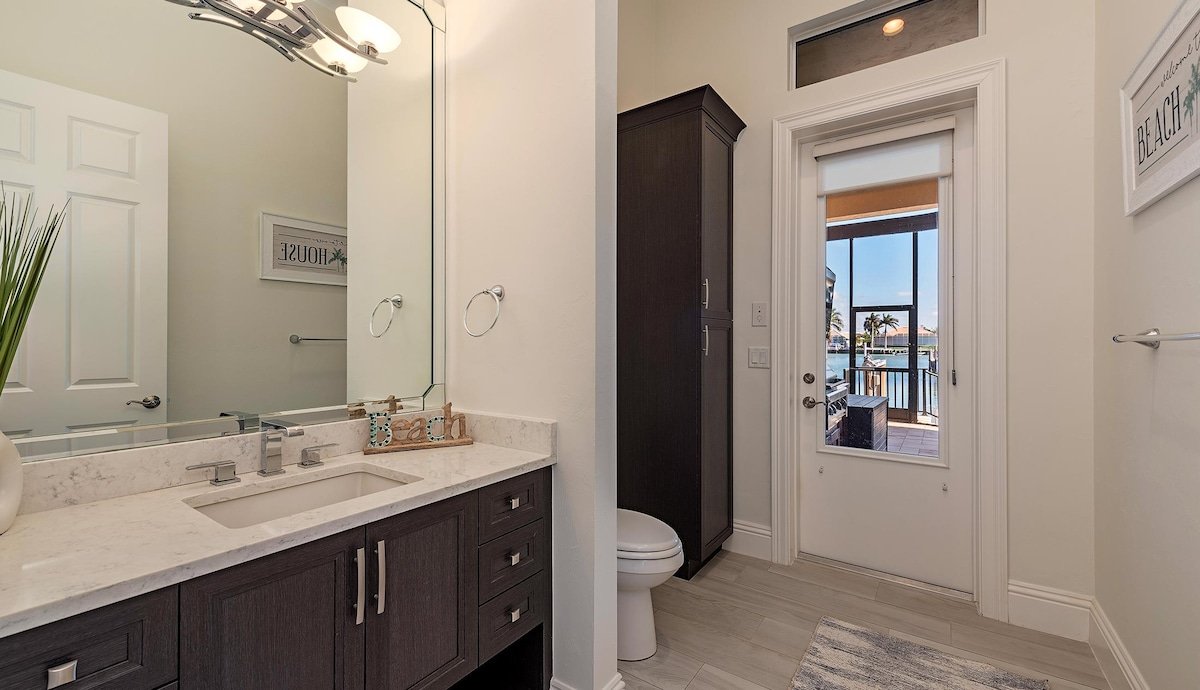 Costa Anya gallery image 4