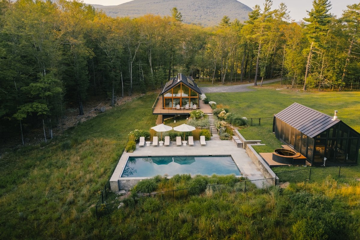 Home Sweet Hudson: A Retreat @ Hudson Woods