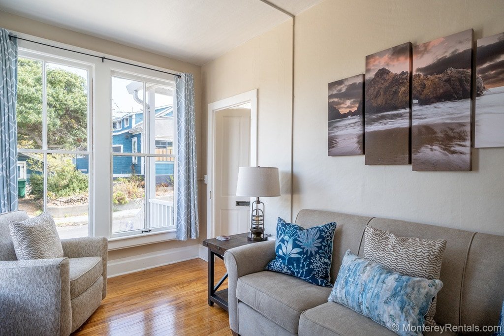 Saltbox – In the Heart of Pacific Grove gallery image 4