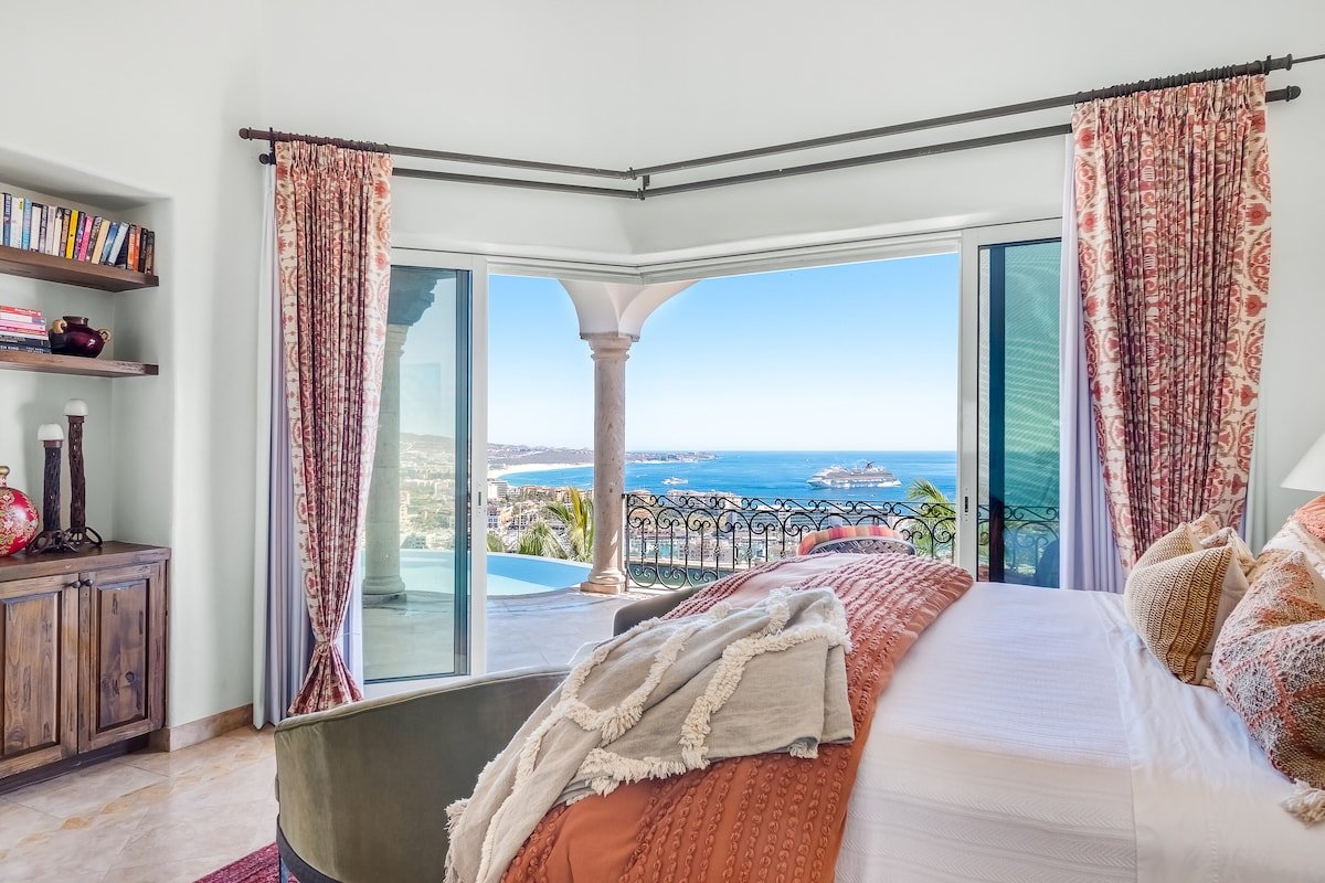 Spectacular Gated Villa with Cabo’s Best Views! gallery image 2