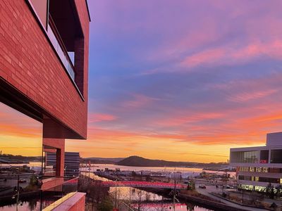 Sjøutsikt rett ved Sentralstasjon/Opera! Parkering