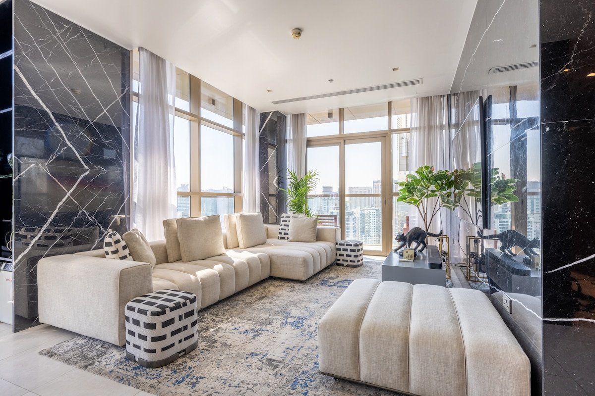Exclusive Marina Stay | Posh 3BR w/ Stunning Views