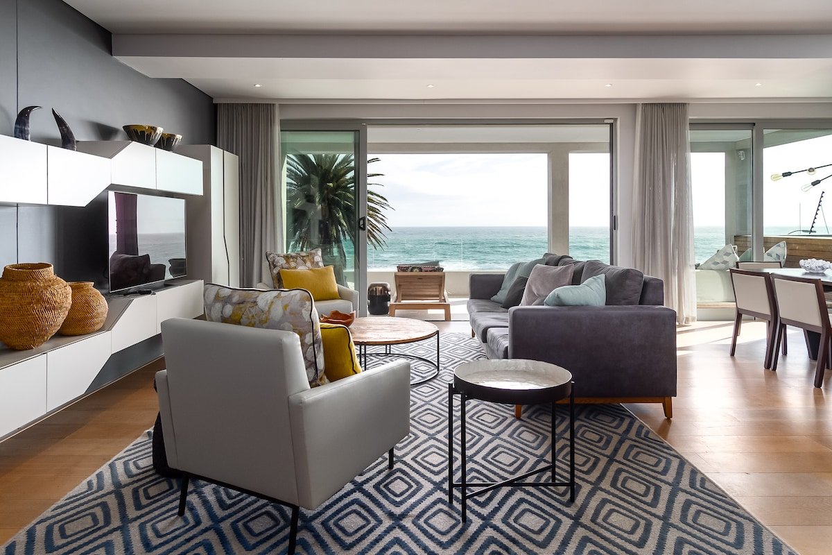 Boulders Beach on Victoria Road gallery image 2