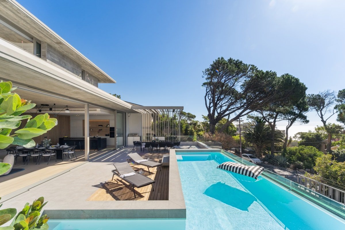 Brand New Dream Villa with Ocean View, Sauna & Gym gallery image 4