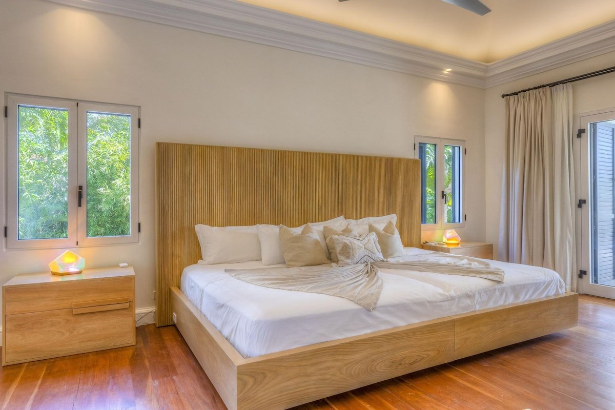 Villa Serenity – Breathtaking Retreat gallery image 3