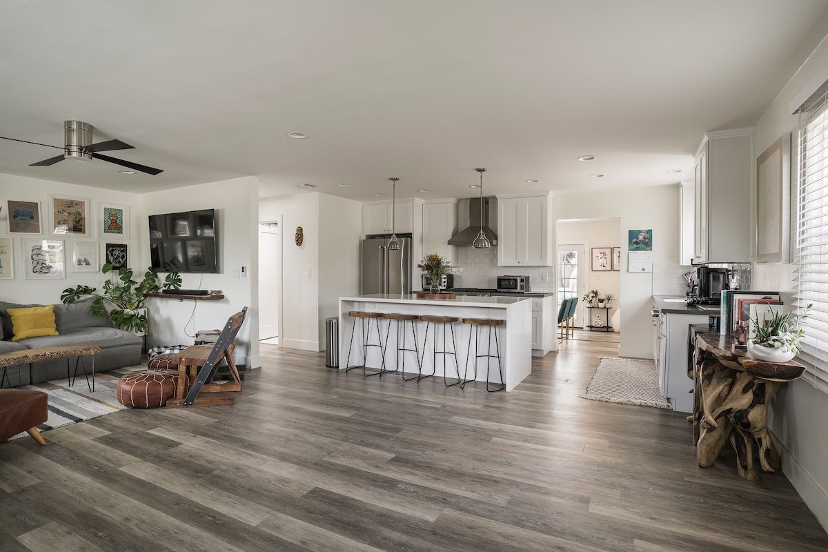 Custom Beach House – Sail Bay! gallery image 2