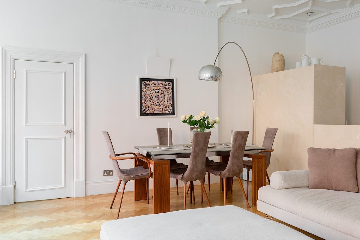 Stunning 2 bd apartment in the heart of Chelsea gallery image 5