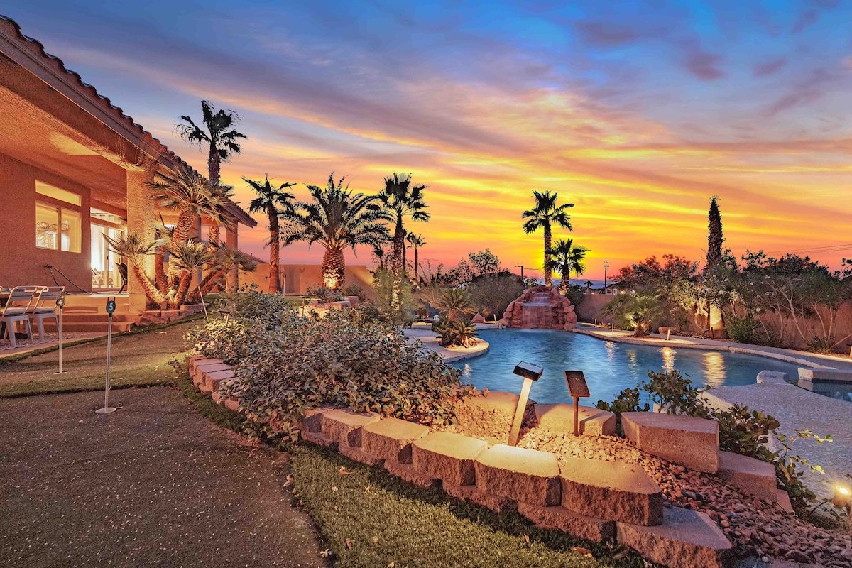 Tranquil oasis w/ Pool (heat xtra) Spa/ mini putt. gallery image 5