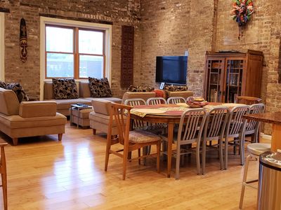 Magic Factory Loft 3East 4 Bd/4 Ba Families Groups