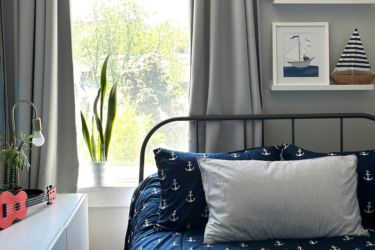 Urban Oasis in Downtown Toronto (Riverdale) gallery image 5