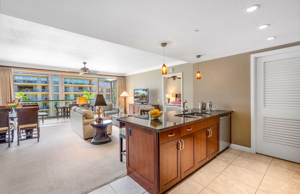 Maui Resort Rentals: Honua Kai Hokulani 447 gallery image 3