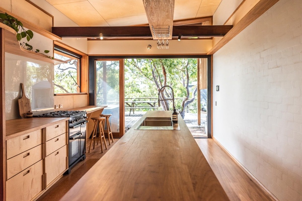 ‘Osprey’ Stunning Boomerang Beach hideaway gallery image 5