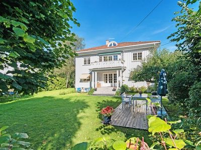 Beautiful house with garden in central Oslo