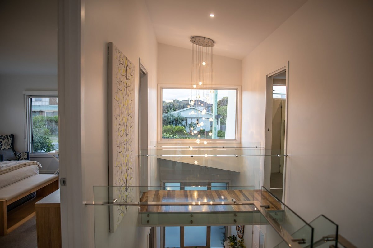 Luxurious Terrace Hideaway | Heated Pool | Views gallery image 5