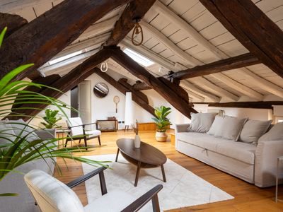 Dimora De’ Poeti | 250m² Attic with Jacuzzi