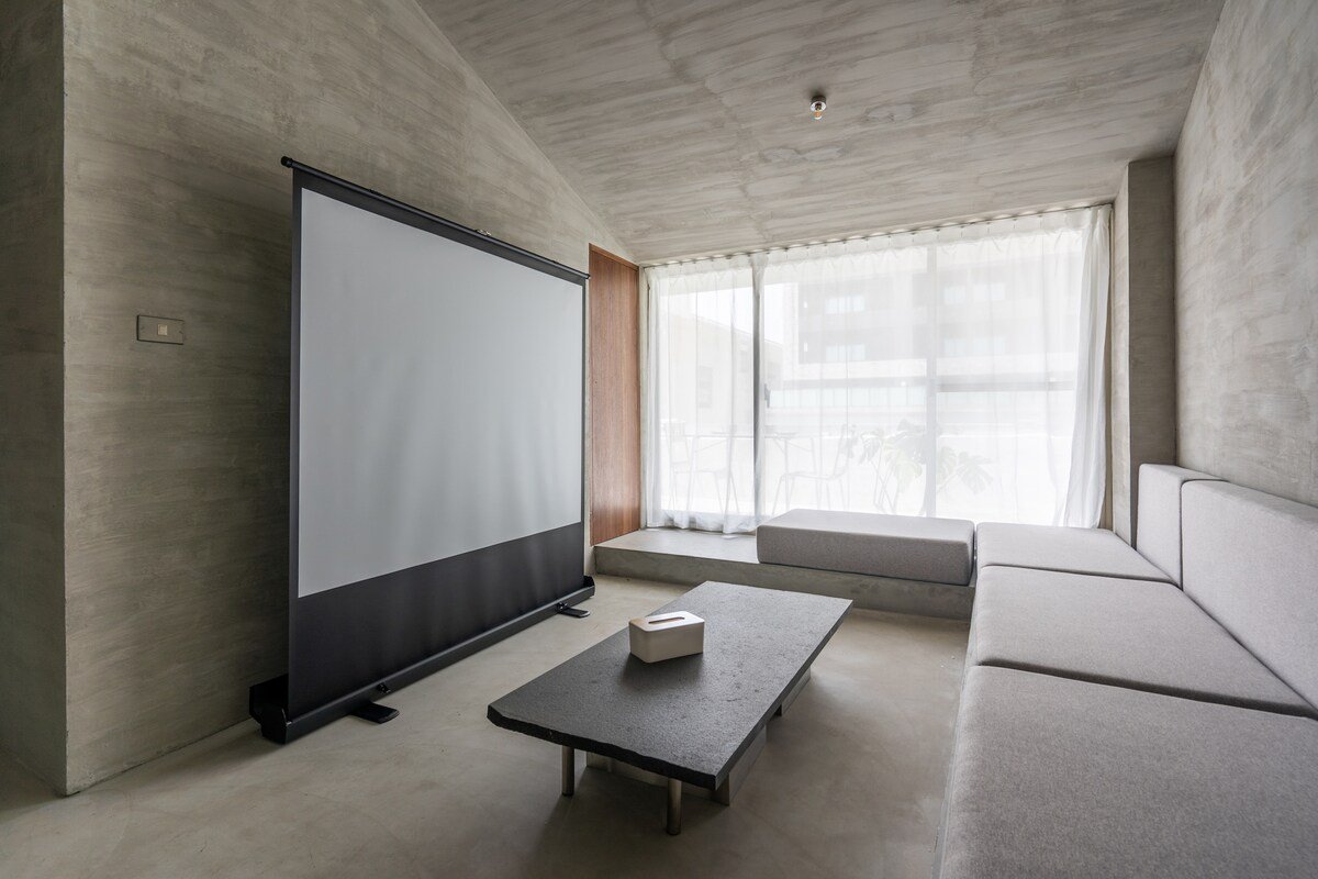 Modern Minimalist German Design/5 Minutes to Ximen gallery image 4