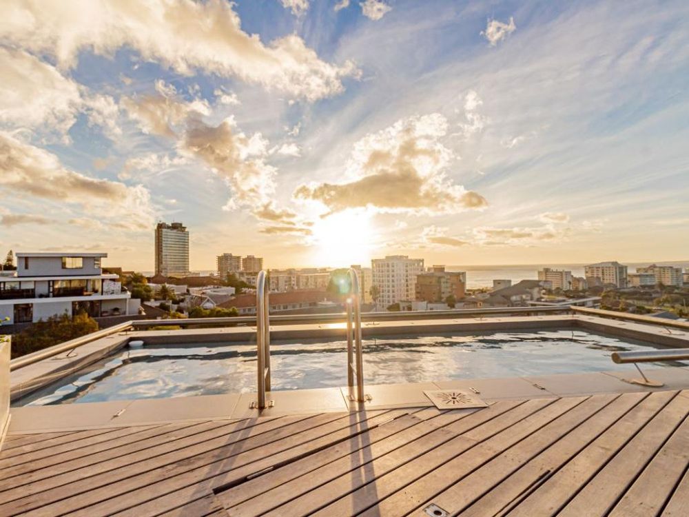 9 On S - gorgeous view