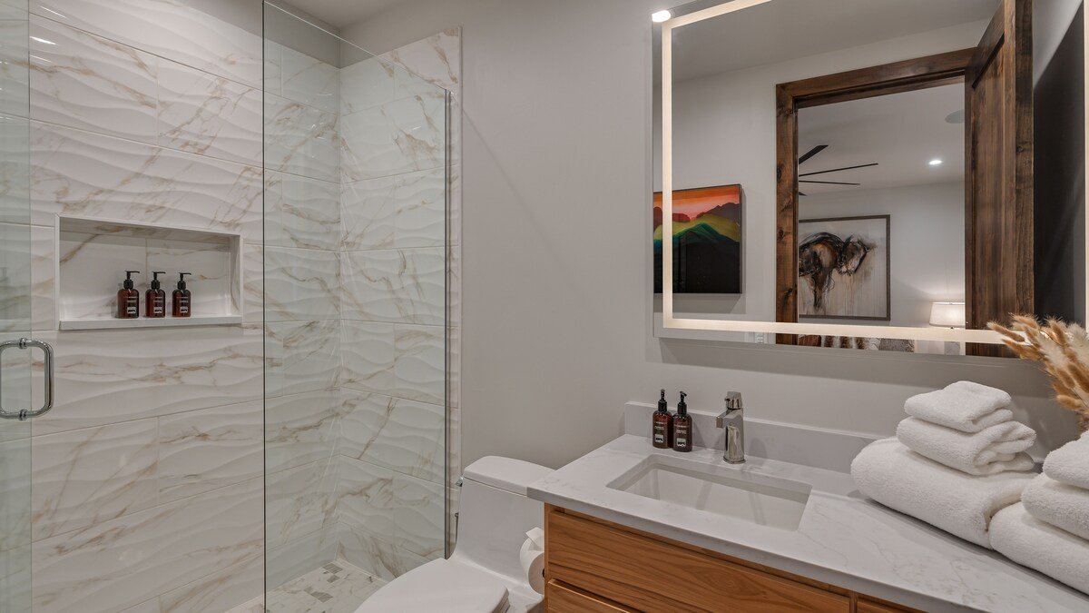 In the Trees | Trailblazer Lodge gallery image 4