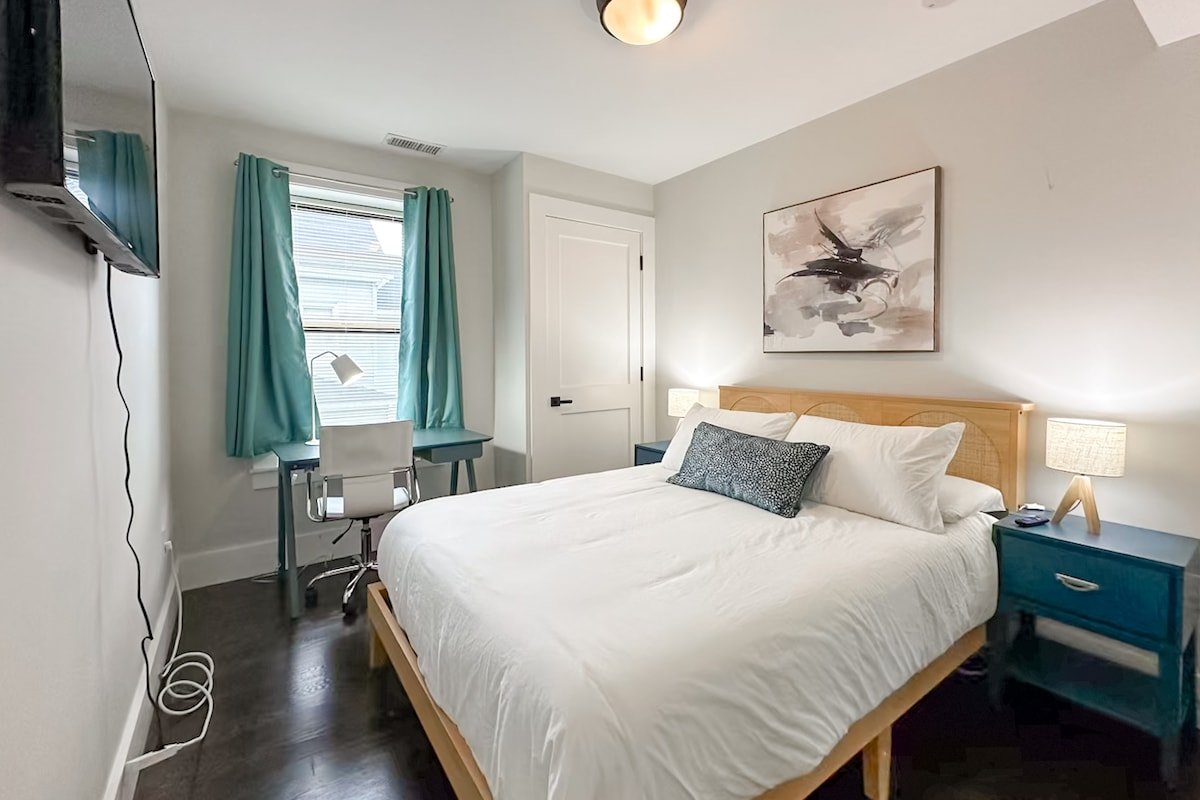 (DR54) Roof Deck 6Bedrooms,W/D, Parking, Baby Crib gallery image 5