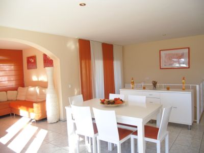 CASA EN ROSAS con vistas al mar y montaña