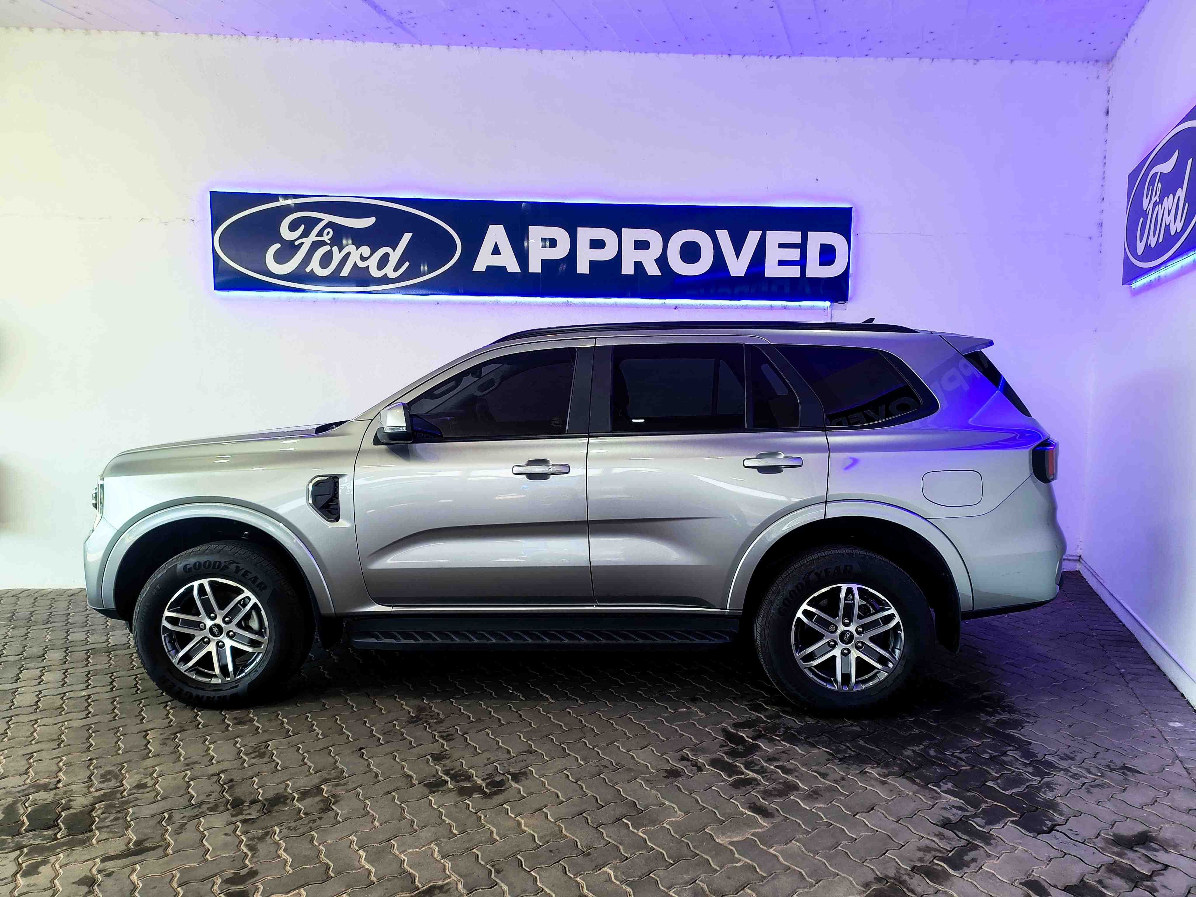 Used car gallery