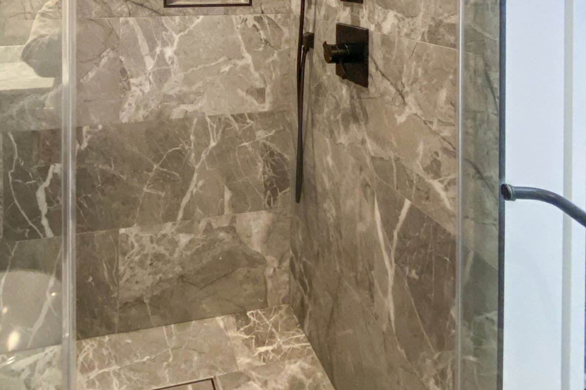 Modern 2-bedroom condo 1 block from Venice beach gallery image 4