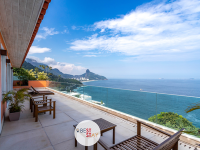 Casa na Montanha Vista Espetacular da Praia no Joá