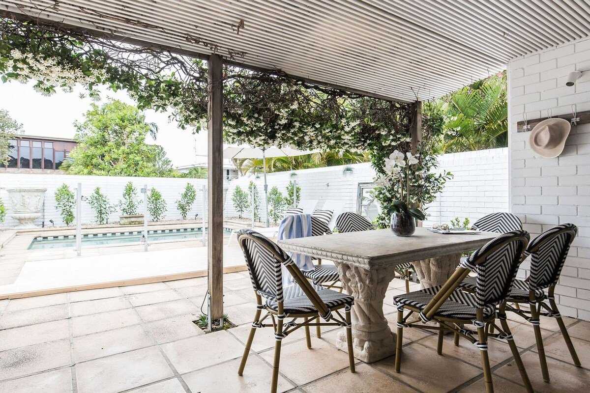 1/33 Noosa Parade – stylish privacy in paradise. gallery image 3