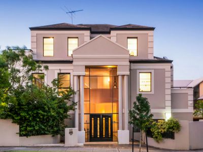 Luxury Home near Optus Stadium