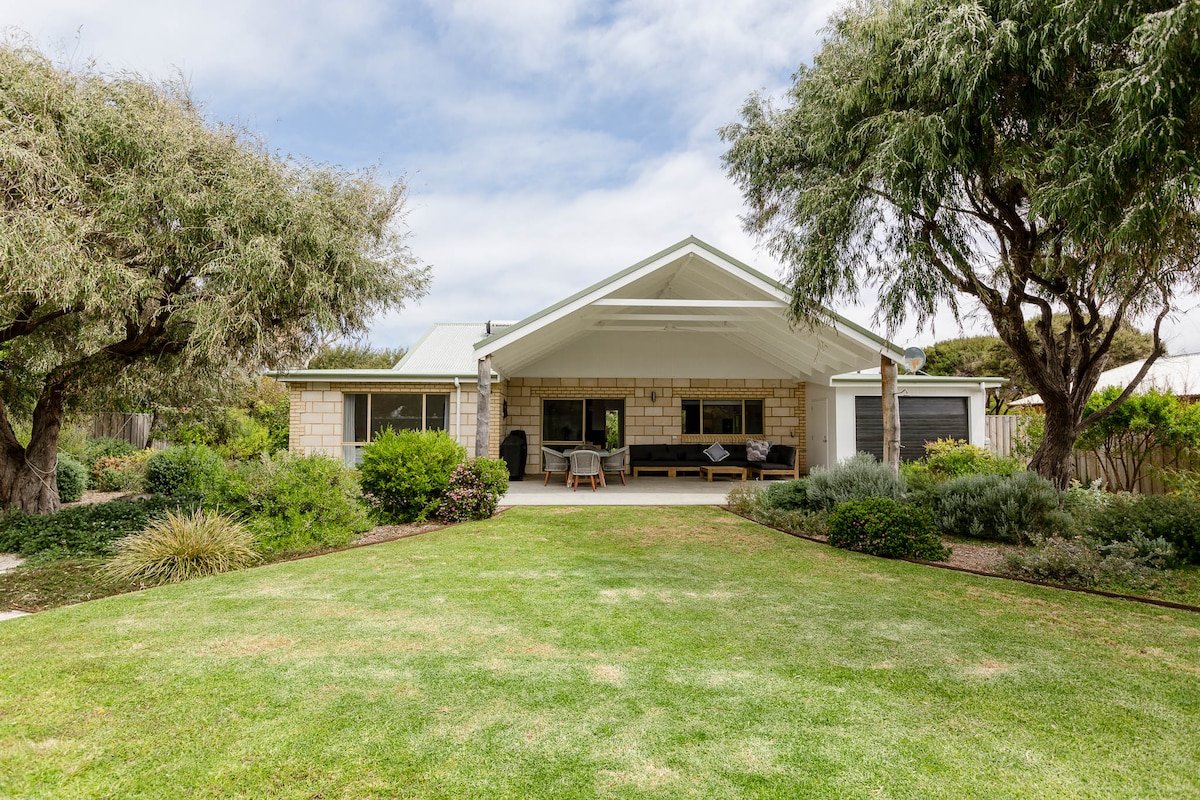 Capewood – Spacious Prevelly Family Retreat gallery image 3