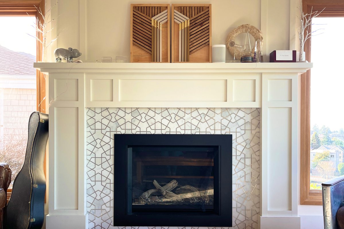 New Remodel! Water view, Deck, Seattle- Alki Beach