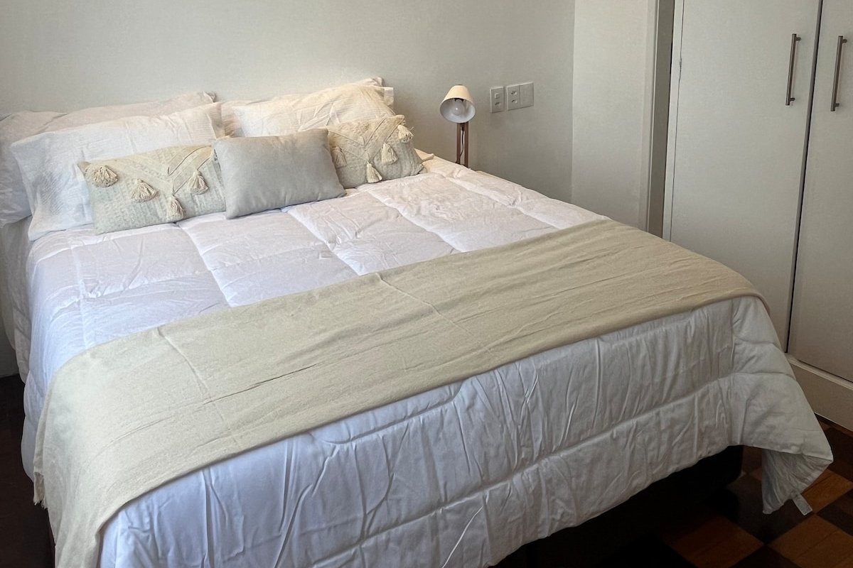 Vista Mar e Pé na areia Copacabana gallery image 5