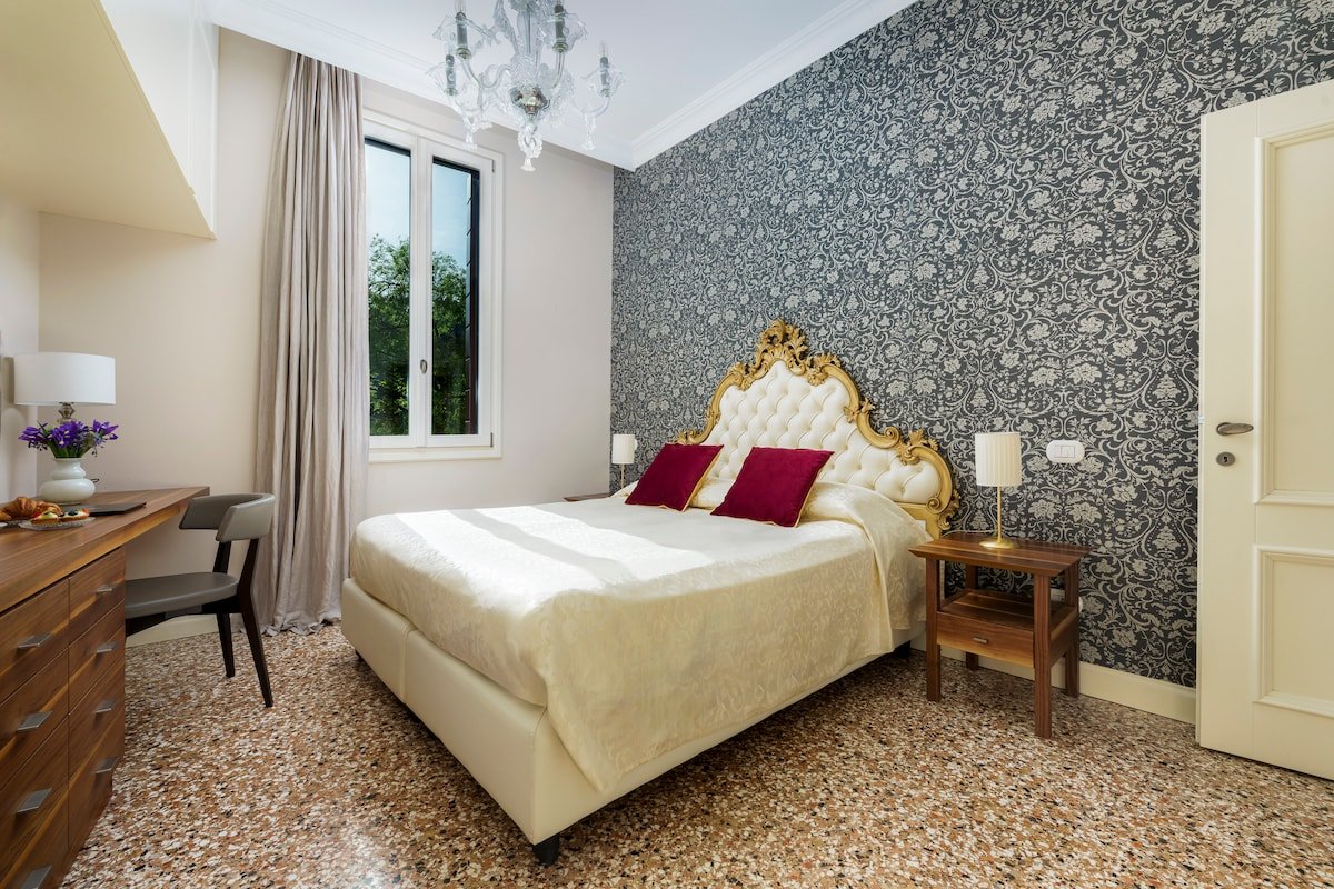 Ca’ Mainella Grand Canal View in Dorsoduro gallery image 5