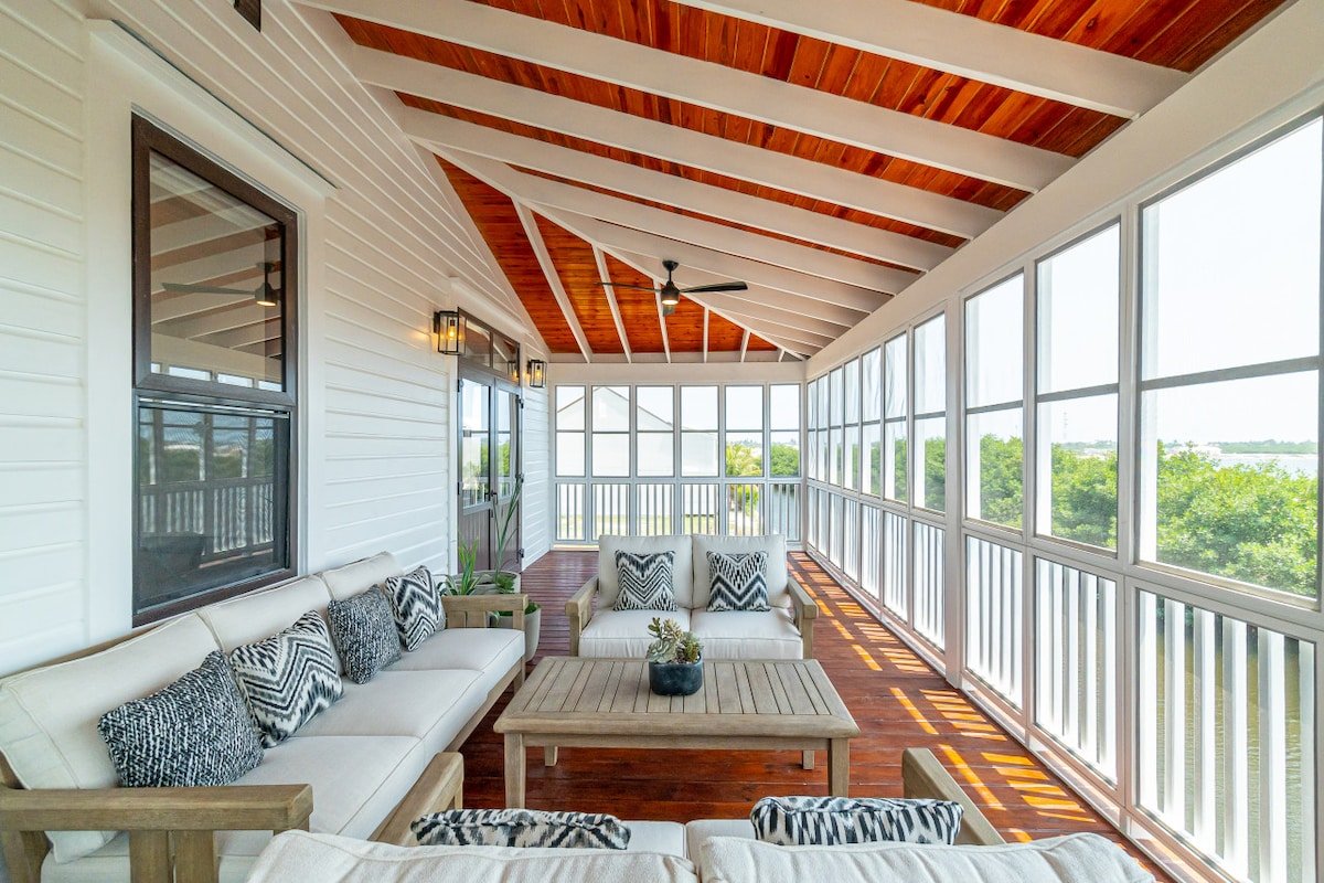 Casa Lush + Pool Club at Mahogany Bay gallery image 4