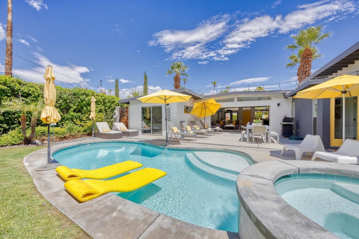 Your Own Private Resort, Centrally Located!