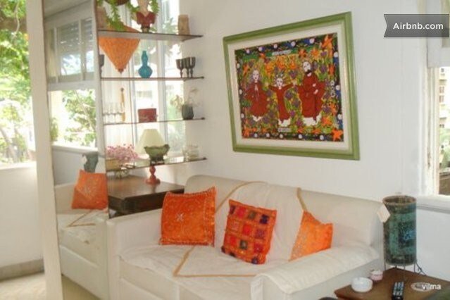 Copacabana, apt simples com SUPER localizacao. gallery image 3