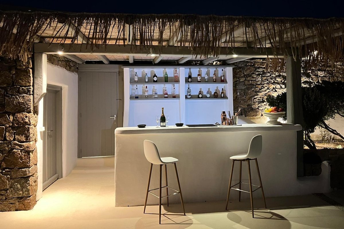 Luxury 4BR villa Divine/private pool, sea view gallery image 5